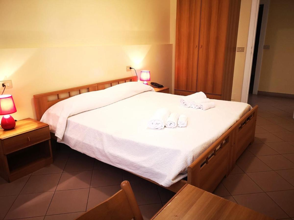 Sporting Hotel Stella Maris Bosa Marina Extérieur photo
